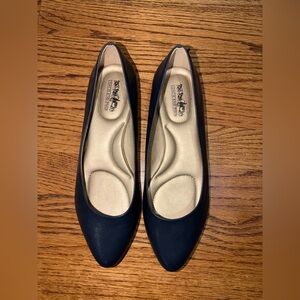 Coach and Four Navy Flats